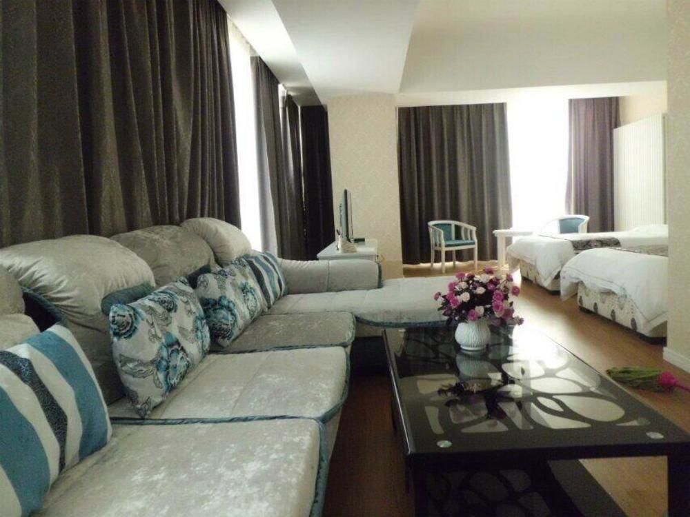 Zhenzhou Lantian Business Hotel 정저우 외부 사진